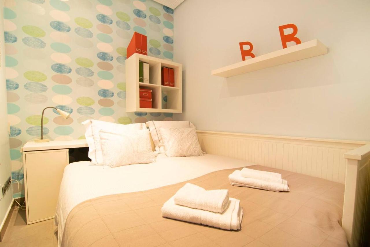 Cozy Apartment Near San Miguel Market By Batuecas Madrid Exterior foto